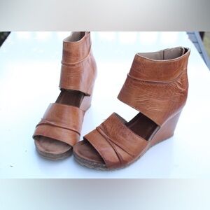 Diba True next n line wedges